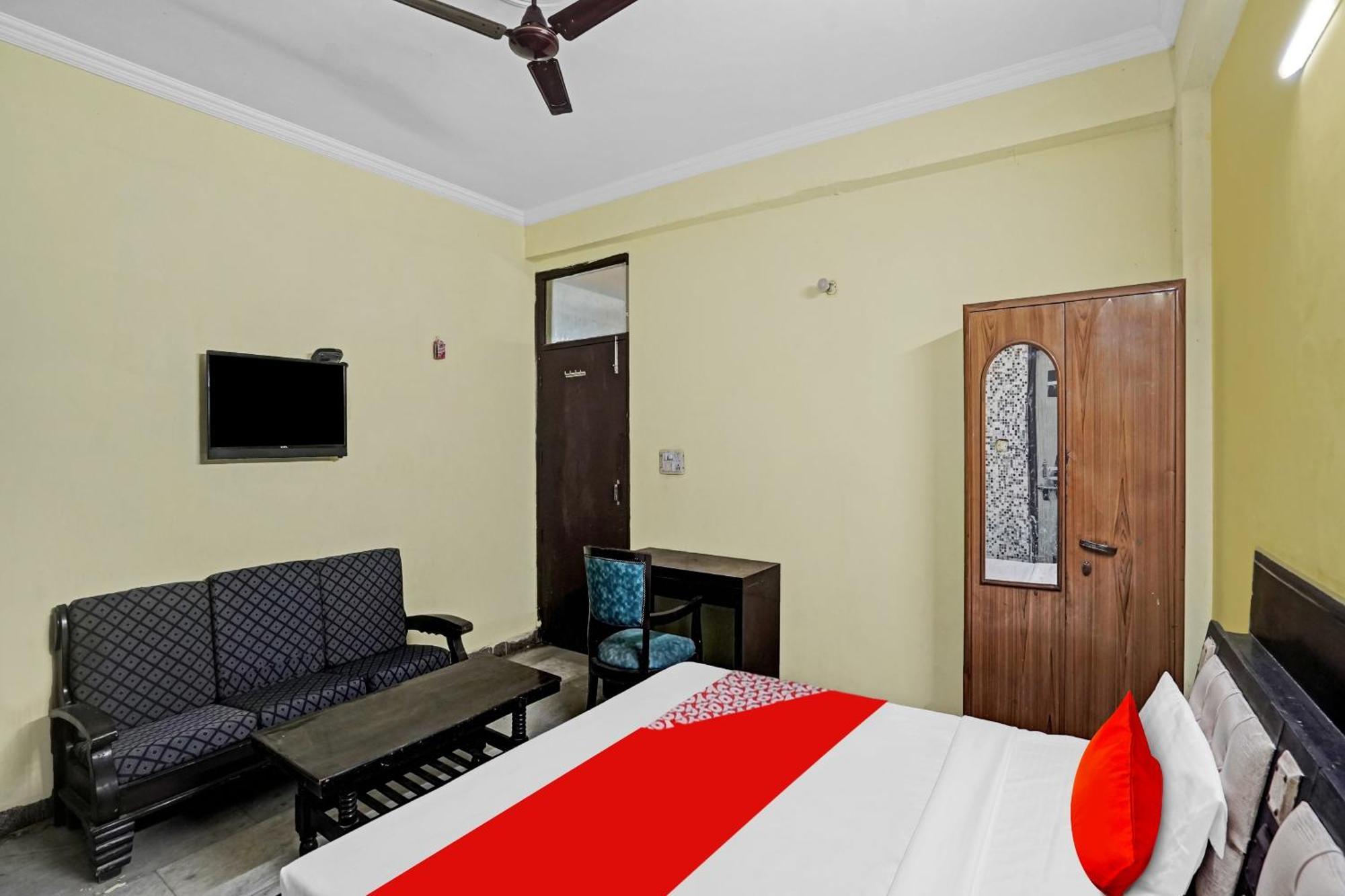 Hotel O Park View Нойда Екстер'єр фото